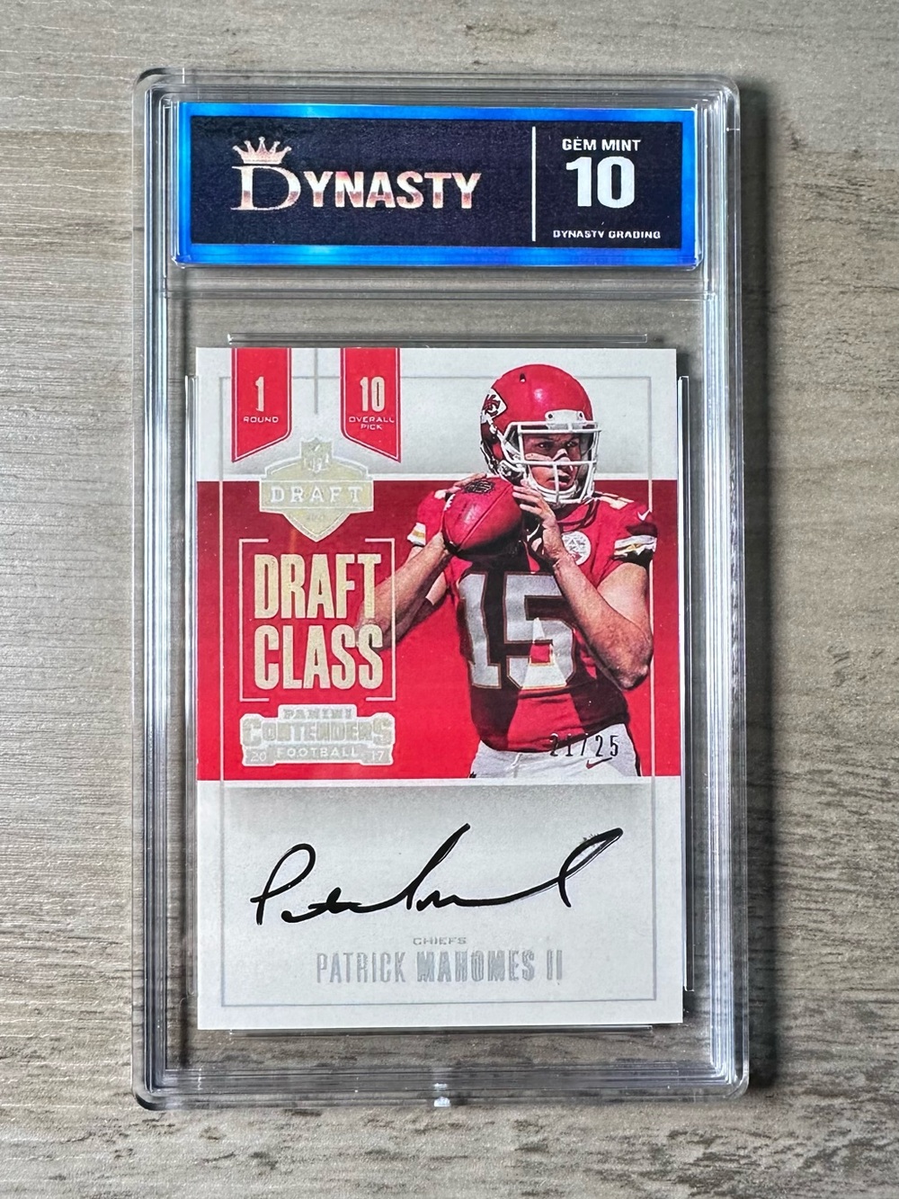 Patrick Mahomes Rookie Signed 2017 Panini Draft Class Gem Mint 10 Novelty Card